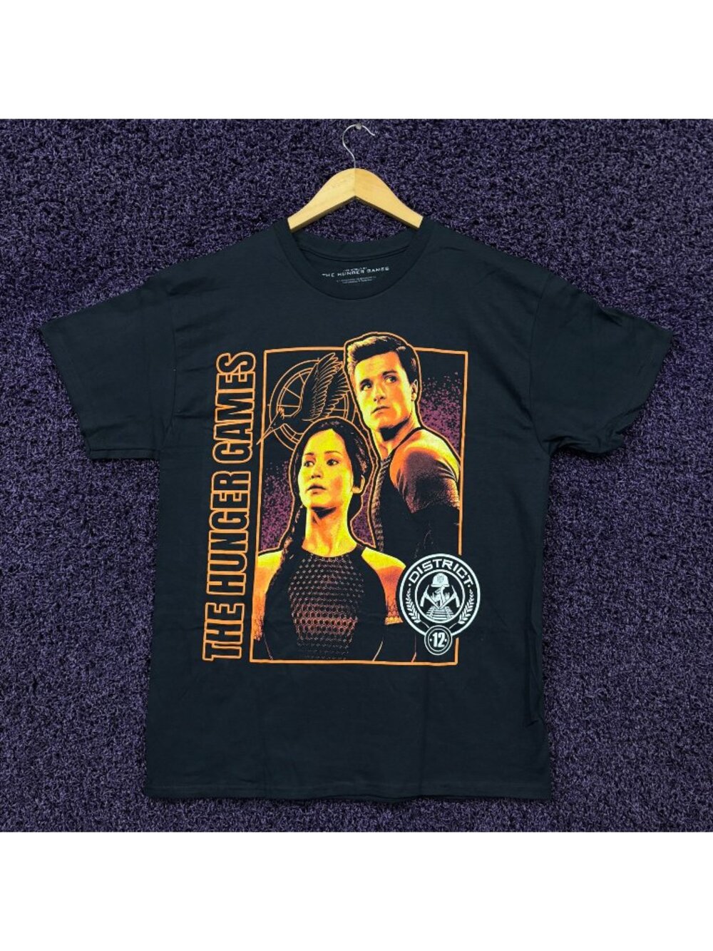 The Hunger Games Katniss Everdeen & Peeta Mellark T-Shirt L